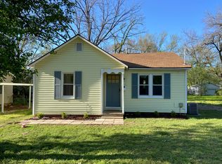 308 NW 7th St, Bentonville, AR 72712