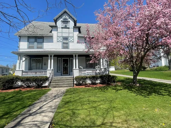 25 Locust Ave, Towanda, PA 18848