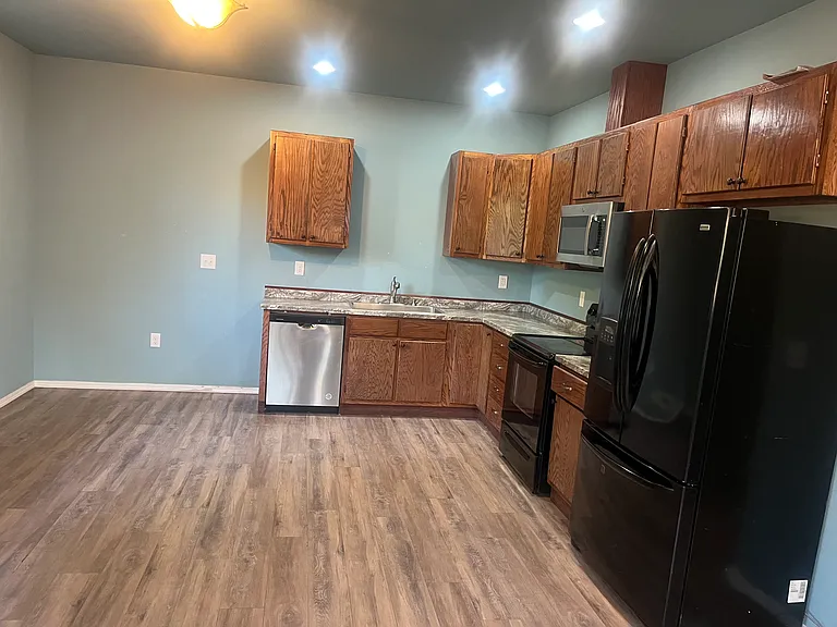 406 E R St #1 — Photo 2
