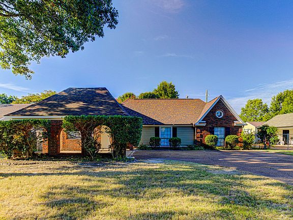 2nd image of 7585 Valley Glen Dr