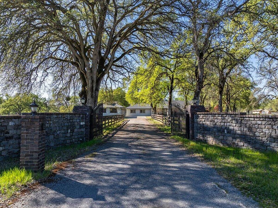 1st image of 16703 Gas Point Rd