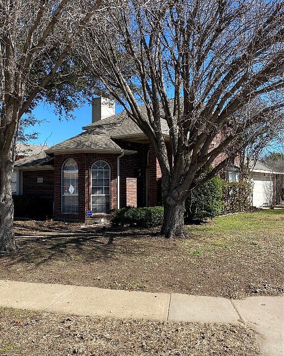 1st image of 2200 Ashwood Ct