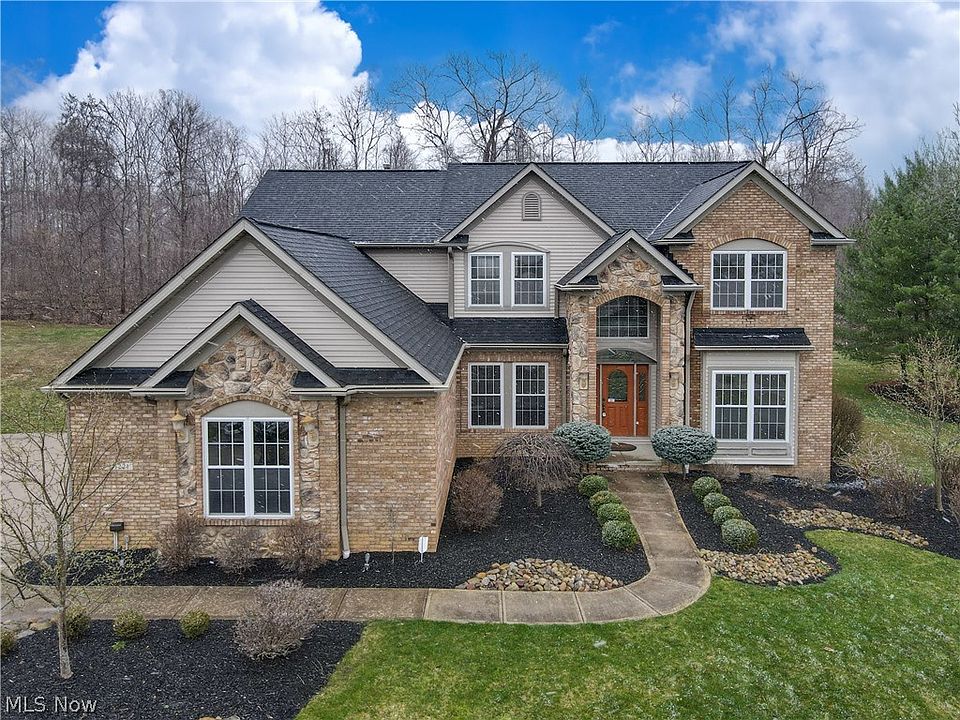1st image of 1221 Rocky Top Cir