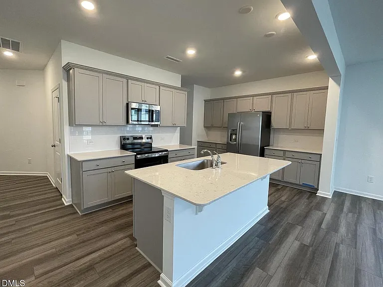 249 Lily Patch Ln — Photo 3