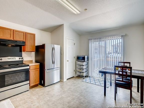 5th image of 13235 Chavez Cir