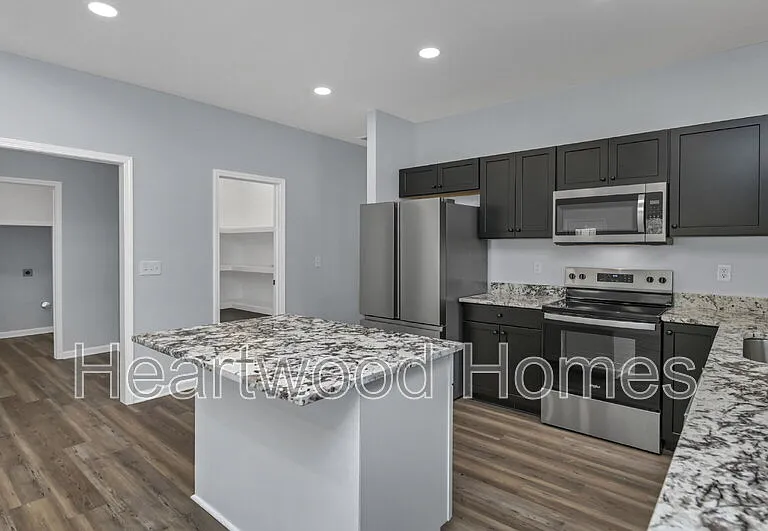 32 Roberson St — Photo 10