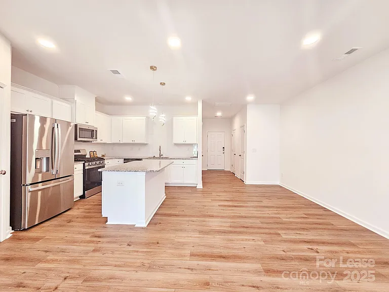 2744 Yeager Dr NW — Photo 10