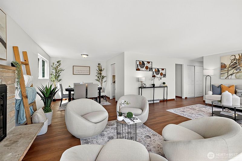 4th image of 3415 24th Avenue W