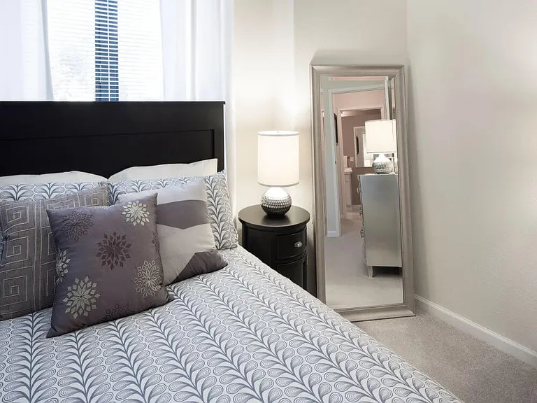 model-guest-bed-best