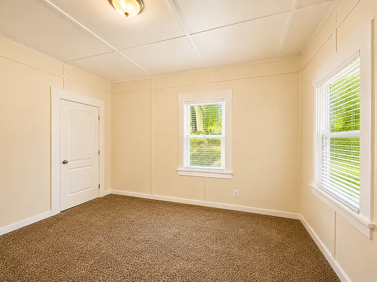 18425 Hatler Dr — Photo 14