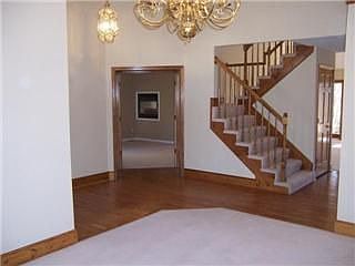 2nd image of 813 Cottonwood Pl