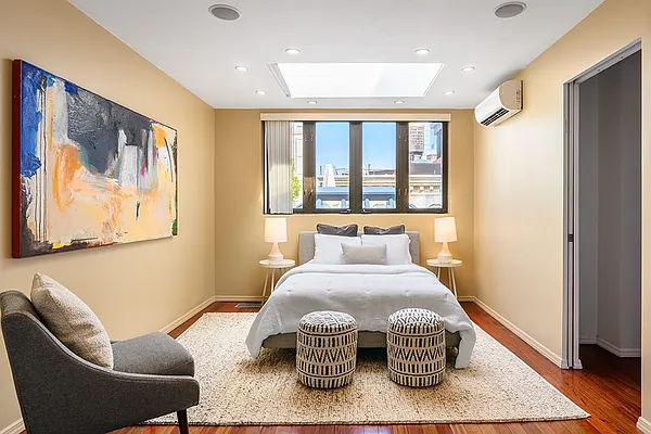 Sold by Compass | media 6
