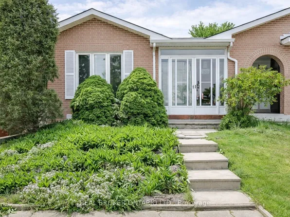 3474 Galena Cres, Mississauga, ON L5A 3L8