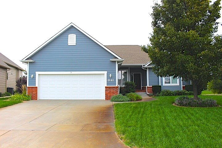 1st image of 941 W Willow Creek St