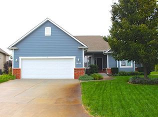 941 W Willow Creek St, Valley Center, KS 67147