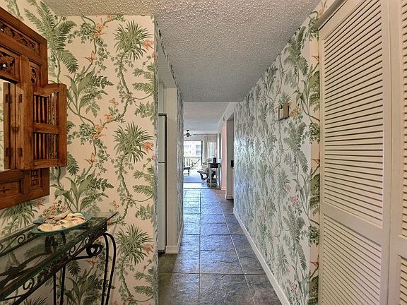 3rd image of 3939 Ocean Dr APT 305B
