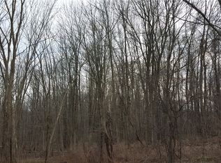 Mulberry Rd, Chardon, OH 44024