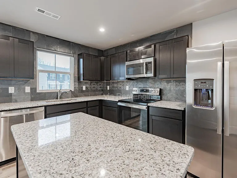 2935 Winterberry Dr — Photo 28
