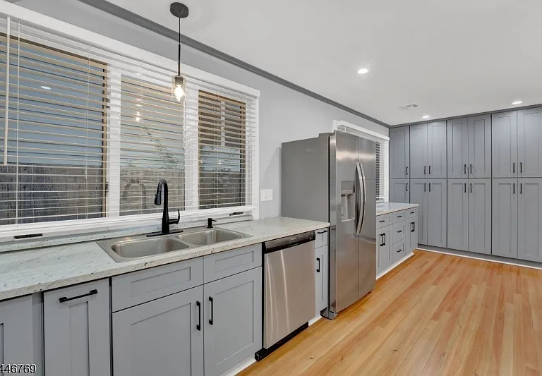 1 Lenox Pl #A — Photo 12