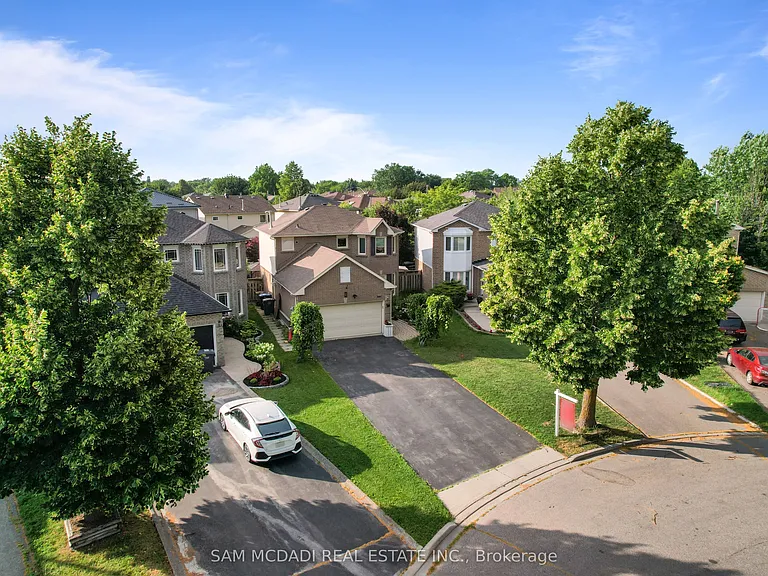 6251 Saltmarsh Ct — Photo 2
