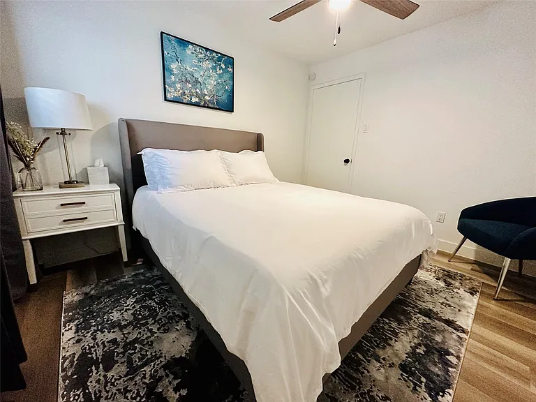 1504 Southmore Blvd — Photo 15