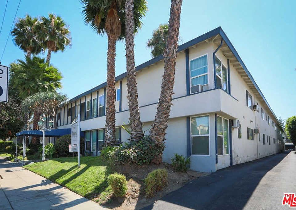 1st image of 11922 Burbank Blvd