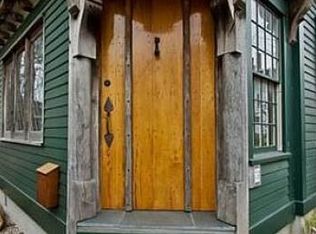 78 Burnside Ave, Newport, RI 02840