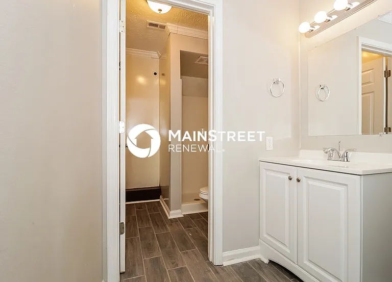 125 Crestworth Ct — Photo 12