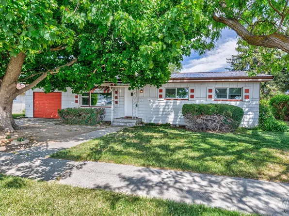 614 S Iowa Ave, Fruitland, ID 83619