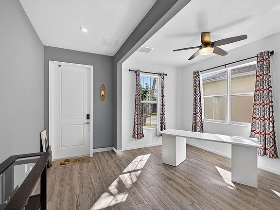 3rd image of 6607 Pointe Of Woods Drive