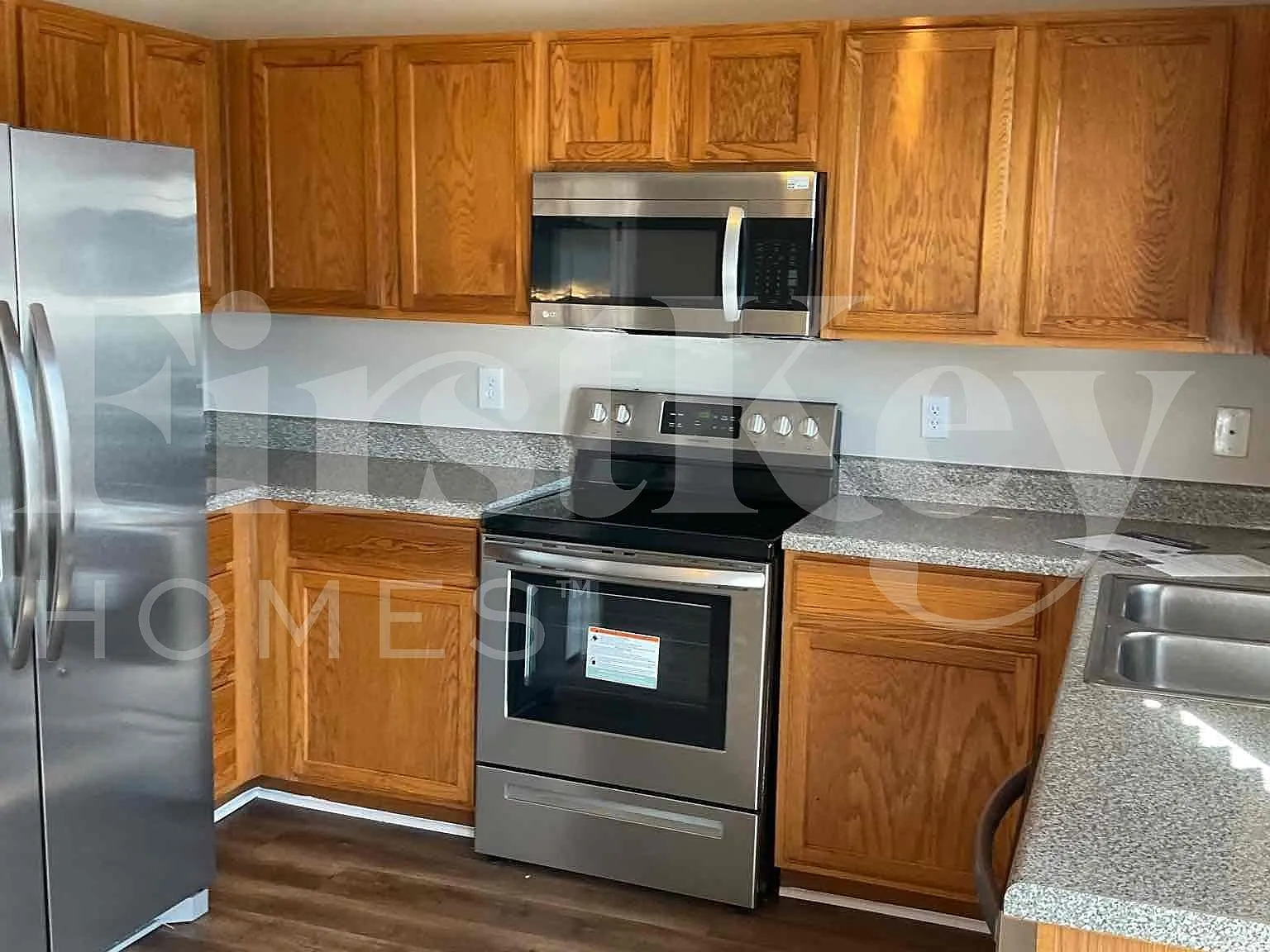 4 bed, 3.0 bath, 1186 sqft, $1,795 — Photo 4