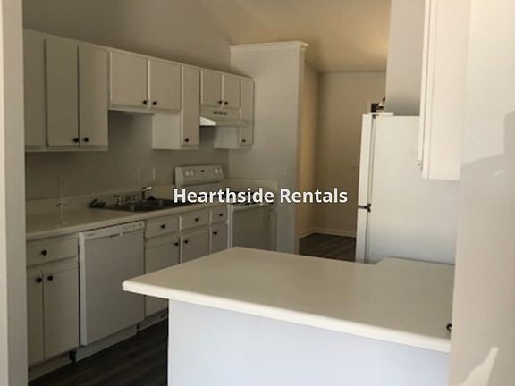 5th image of 1100 B Holden Dr