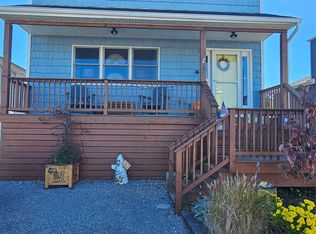 26 Mitchell Ave, Babylon, NY 11702