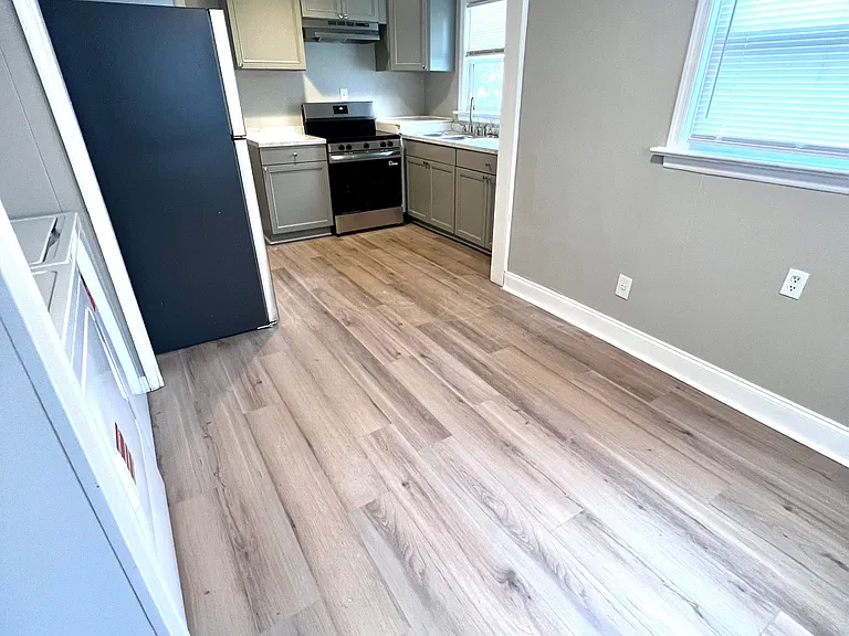 3305 Herbert St — Photo 7