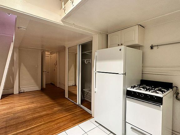 3rd image of 1739 Pine St APT 10