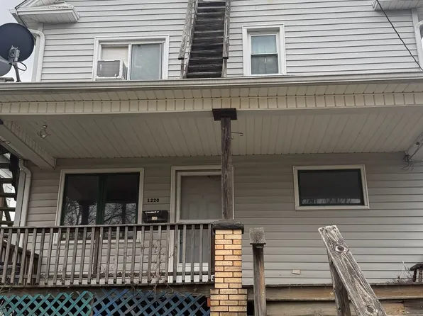 1220 Randolph St #1, New Castle, PA 16101