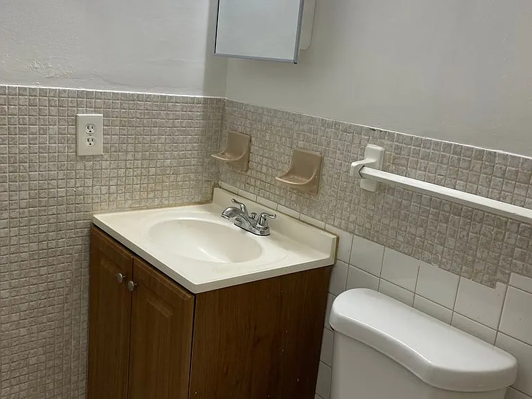 497 NW 40 Ct Oakland Park, FL 33309 — Photo 13