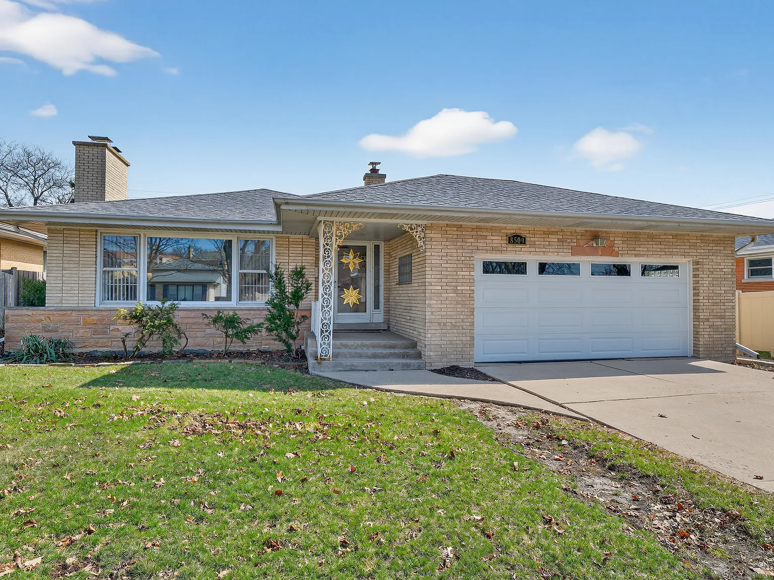 8509 N Ozanam Ave — Photo 3