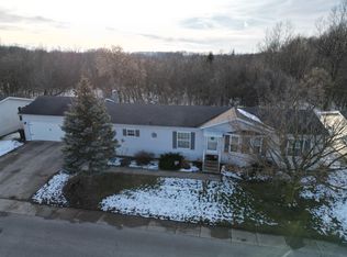 3089 Cobblestone Ln, Hudsonville, MI 49426