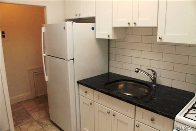 1st image of 918 Hempstead Tpke APT 9