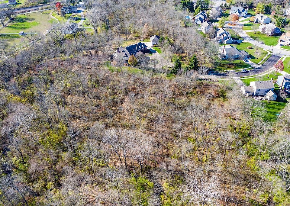 2nd image of 476 Welwyn Dr Lot 4