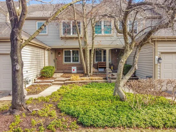 1552 Aberdeen Ct #35, Naperville, IL 60564