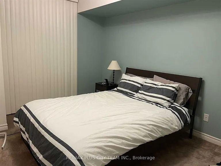 19 Grand Trunk Cres #2907 — Photo 6