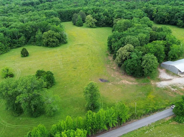 3 County Road 125, Rogersville, AL 35652