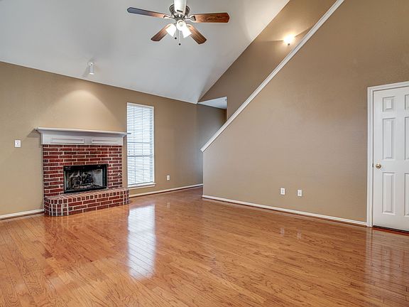 1348-marken-ct-carrollton-tx-High-Res-2.jpg
