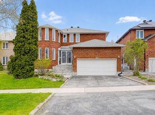 16 Kew Gdns, Richmond Hill, ON L4B 1R4