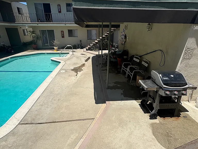 21006 Reynolds Dr #7 — Photo 8