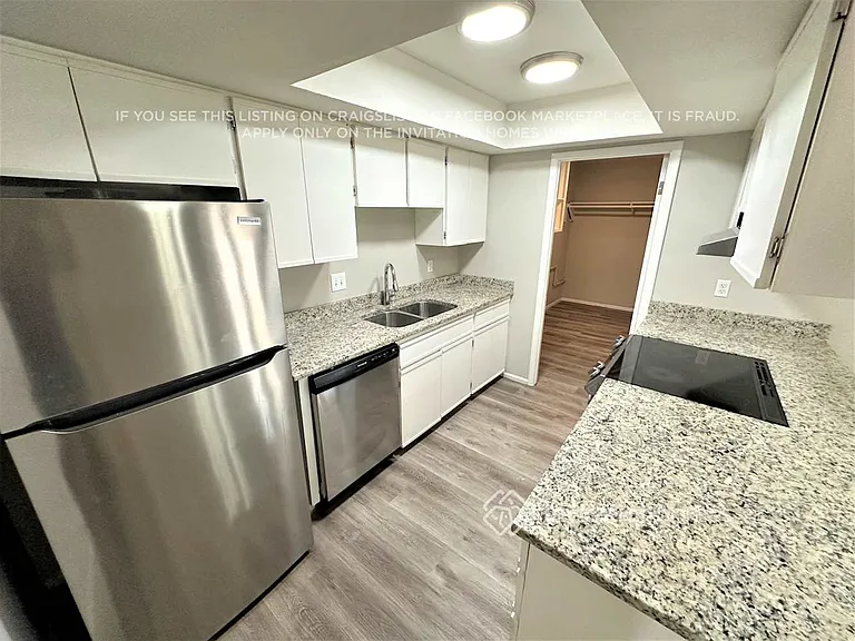 617 E Carmen St — Photo 4