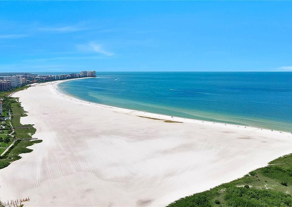 1st image of 380 Seaview Ct APT 805