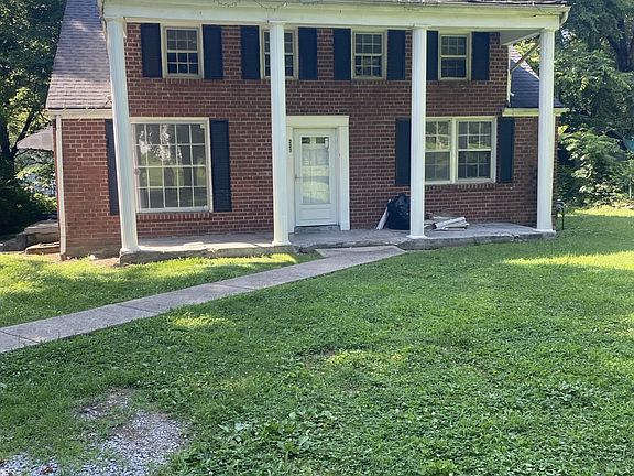 3rd image of 325 Lawndale Dr